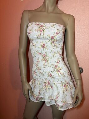 Windsor Pink Floral Smocked Strapless Mini Dress Ruffle Hem Size Small